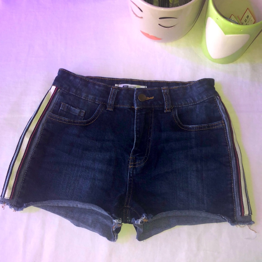 mid rise dark wash denim shorts
